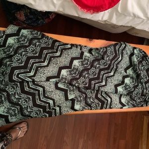 Gorgeous Snakeskin print maxi skirt